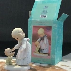 Precious Moments *WITH teal BOX*